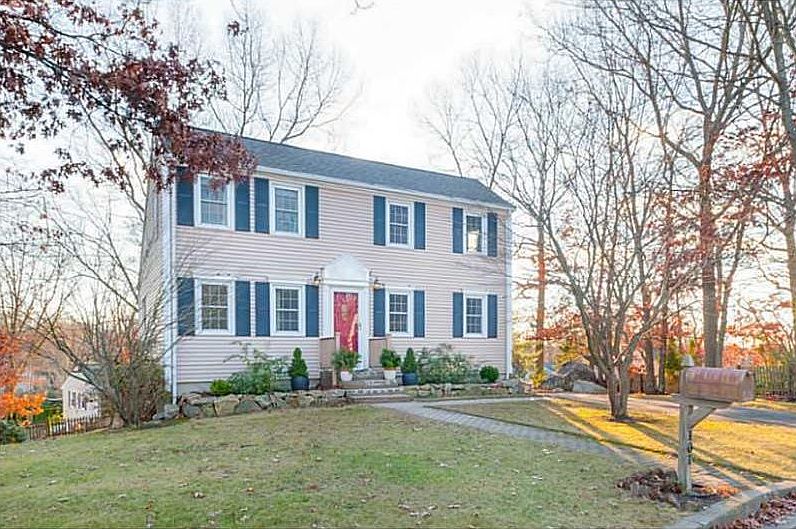 107 Silverwood Ln, West Warwick, RI 02893 Zillow