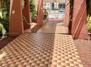 5050 NW 7th St APT 204, Miami, FL 33126