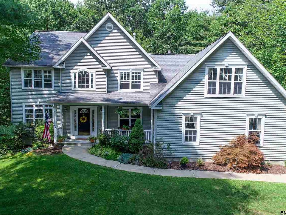 1st image of 320 Jatski Dr