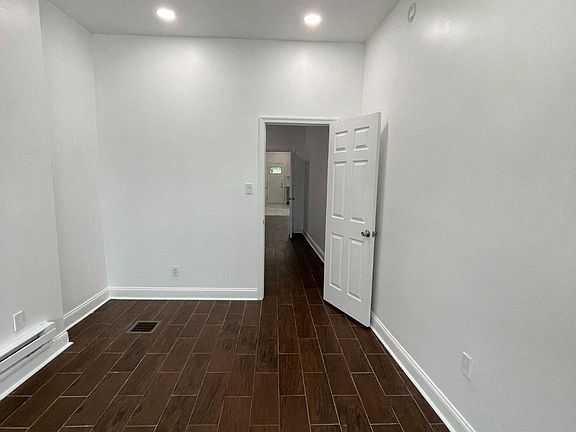 3rd image of 537 E Tulpehocken St #1
