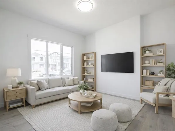 46 NE Andalusian Rd, Cochrane, AB T4C 3B7