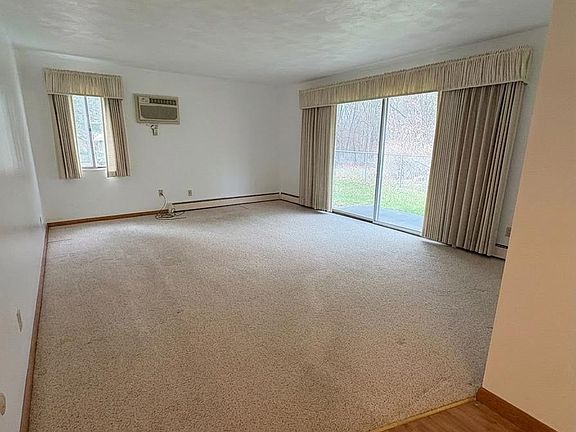 4th image of 632 Garrison Rd APT A-1