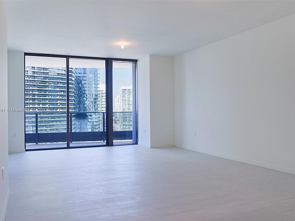 2nd image of 1000 Brickell Plz #3014