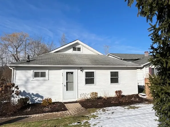 1040 Moneta Ave, Aurora, OH 44202