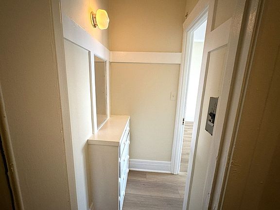 5th image of 201 S Berendo St APT 207