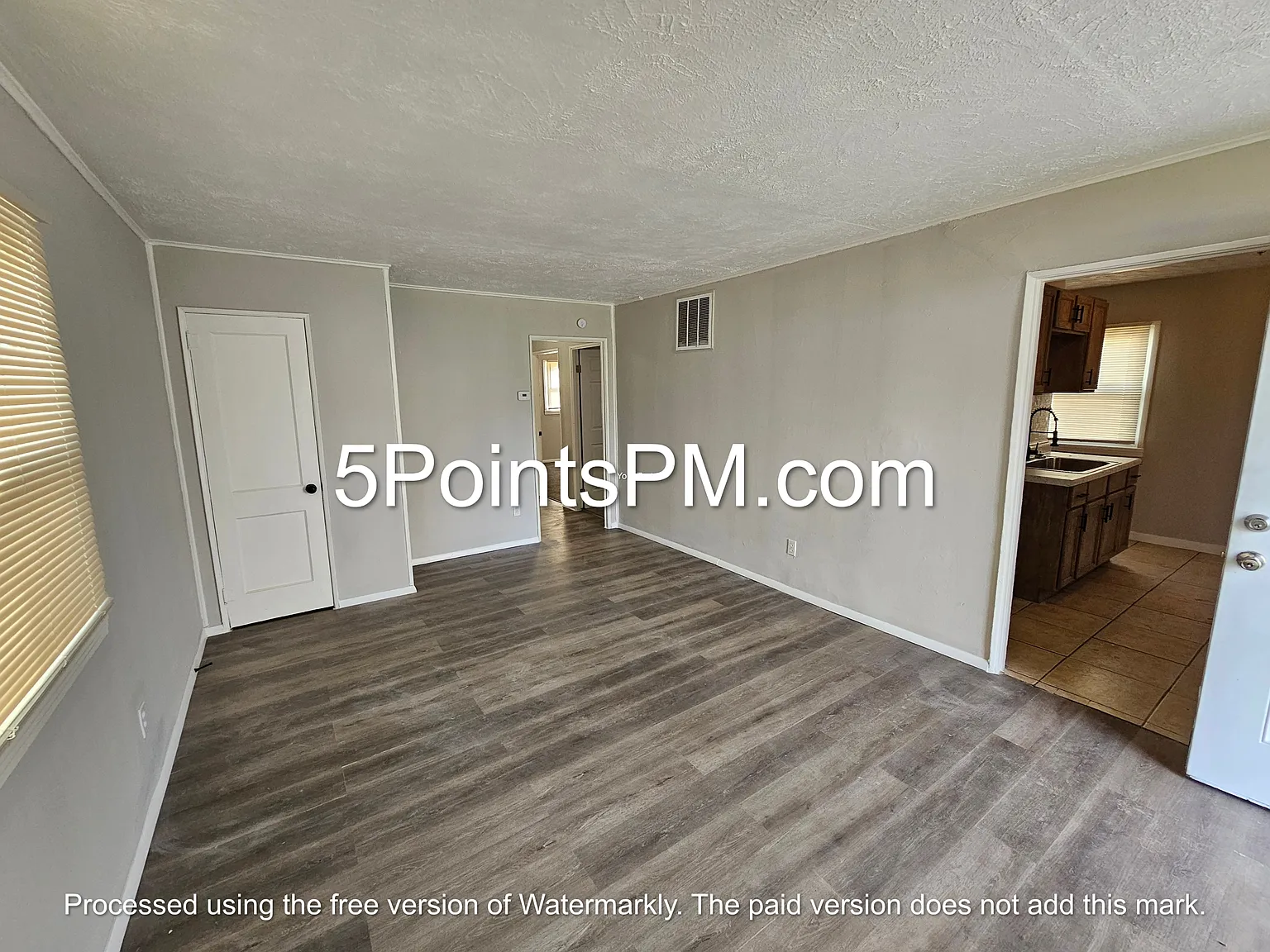 4332 East 143rd St - 1 — Photo 4