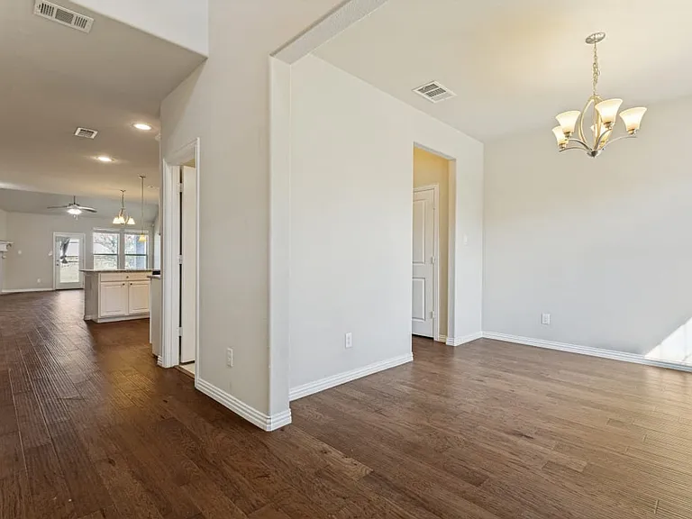 220 Black Alder Dr — Photo 2
