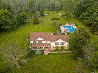 32 Leo Ln, Poughquag, NY 12570