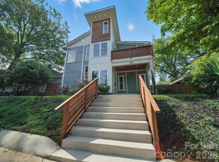708 Cross Trail Dr, Charlotte, NC 28204