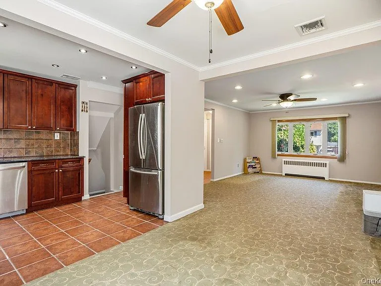 8 Radnor Ct — Photo 10