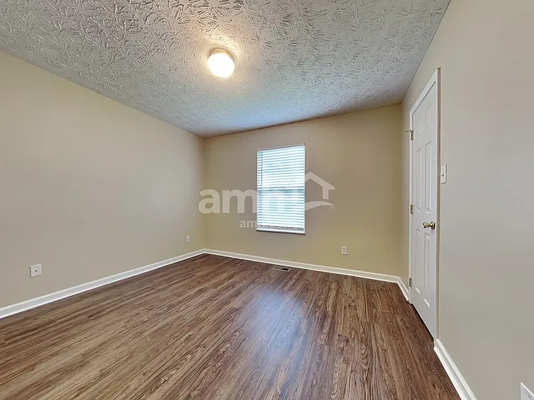 1117 Long Meadow Dr — Photo 16