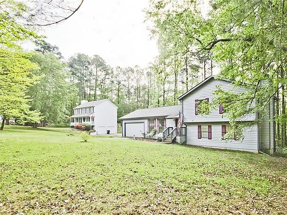2nd image of 2022 Ramblewood Ct