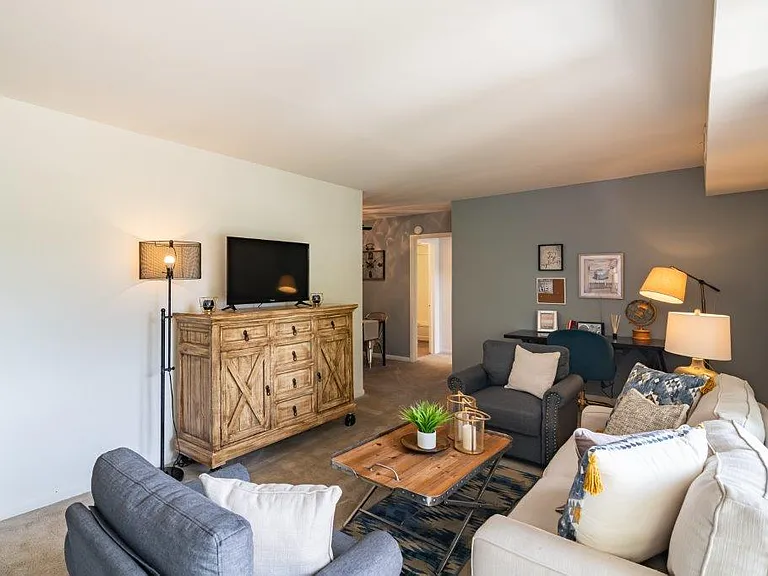 Country Village Apartment Homes — Photo 5