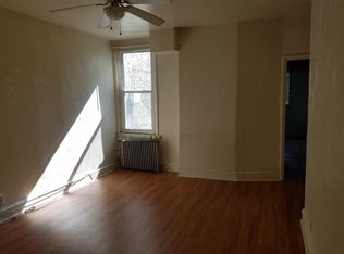 1907 S 5th St #2F, Philadelphia, PA 19148