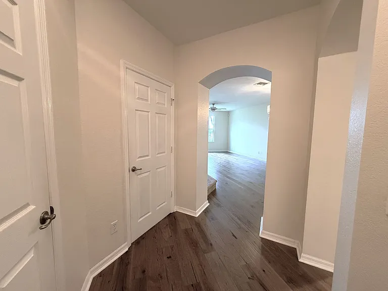 9701 Roundstone Cir — Photo 4