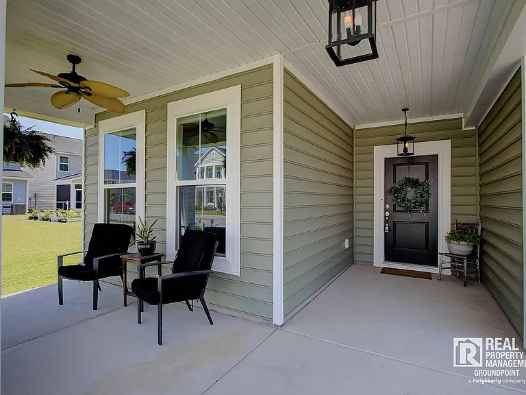137 Paddle Boat Way — Photo 3