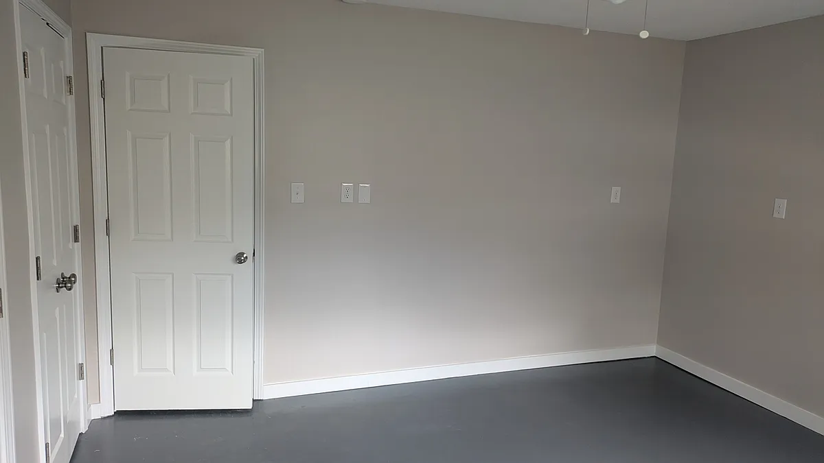 Building Photo - 130 S Estes Dr #K7