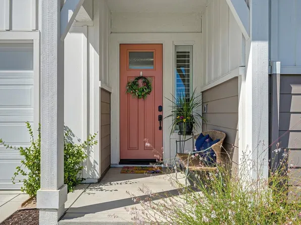 5060 Royal Lily Ave, Roseville, CA 95747