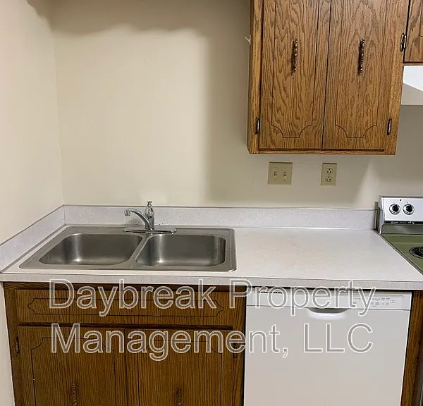 3024 9 1/2 St N #104 — Photo 10