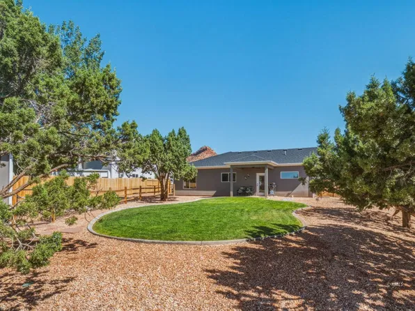 899 W Vance Dr, Kanab, UT 84741