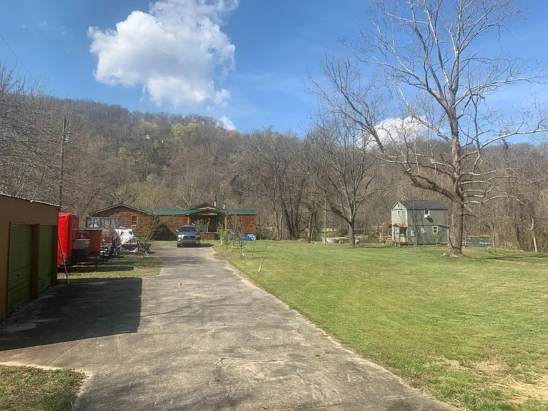 1421 River Rd — Photo 29