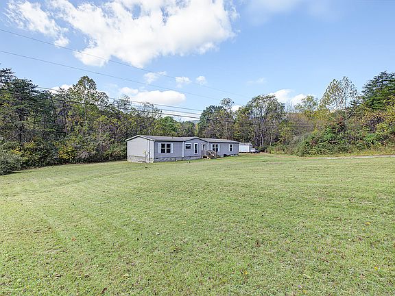 4th image of 397 Lees Gap Rd