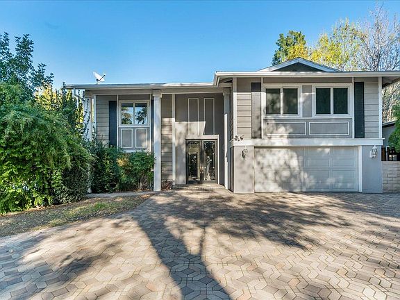 3rd image of 20001 Gypsy Ln #1