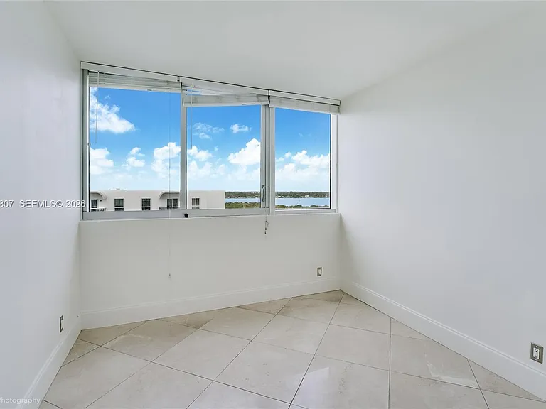7929 West Dr #1001 — Photo 10