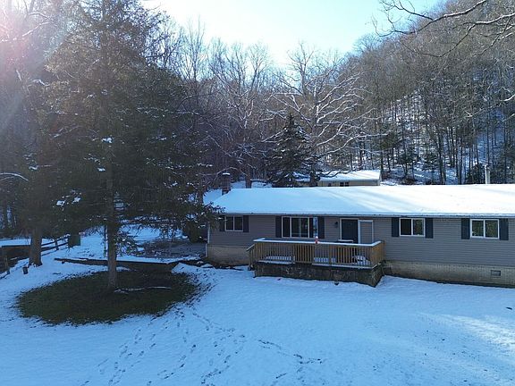 2nd image of 86 Carribean Ln