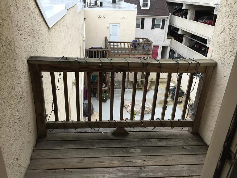 237 N 2nd St #2C — Photo 10