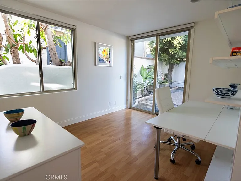 558 Cliff Dr — Photo 20