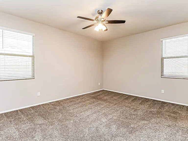 4832 E Rhodium Dr — Photo 9