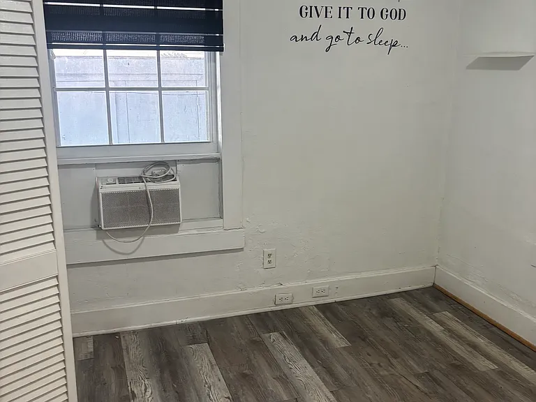 65 NW 33rd St #REAR — Photo 13