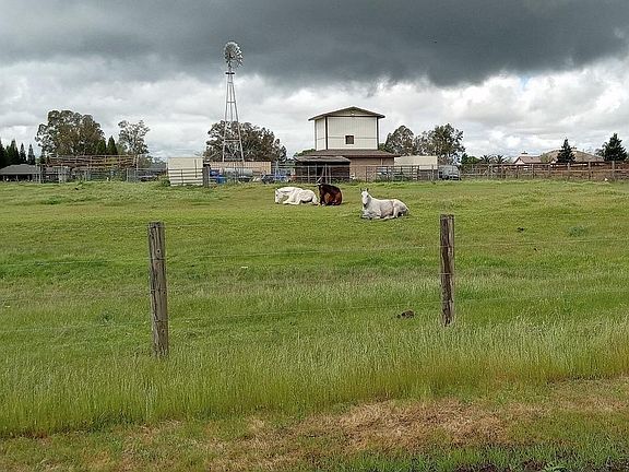 4th image of 0 20th St