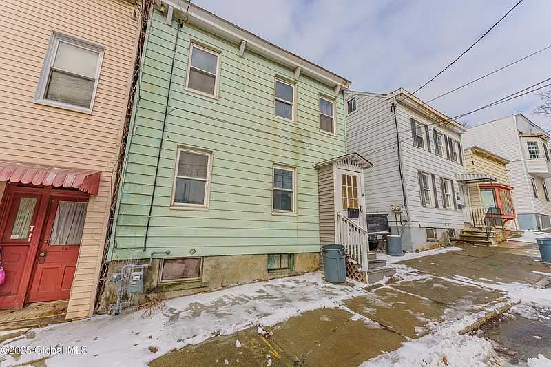 3rd image of 175 Broad Street
