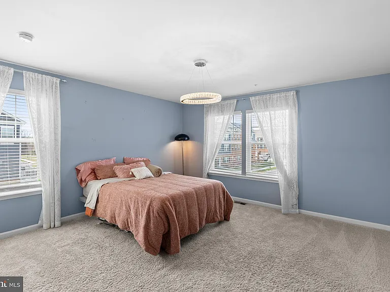 9715 Summerton Dr — Photo 33