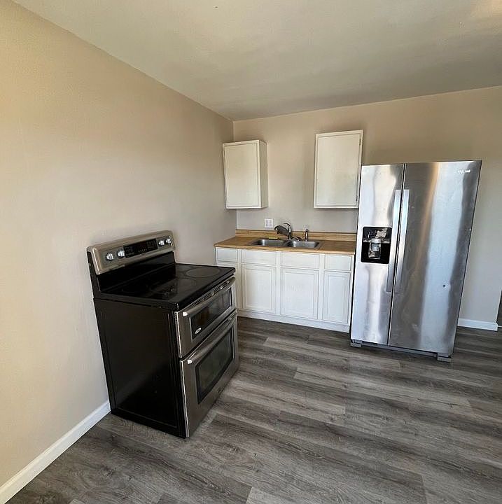 2nd image of 1517 S Walnut St #6