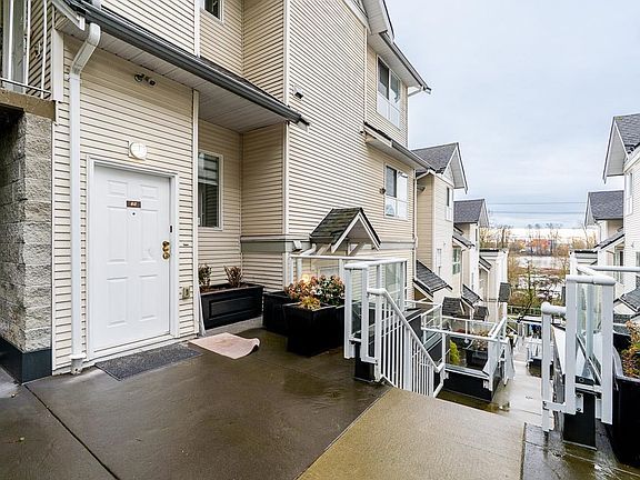 5th image of 2733 E Kent Ave N #74