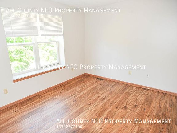 3rd image of 1641 Coventry Rd #Up