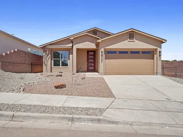 137 Mirador Blvd, Los Alamos, NM 87547