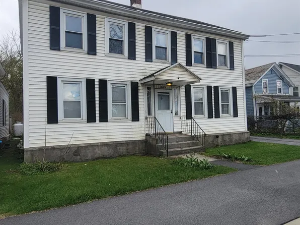205 County Street, Bennington, VT 05201