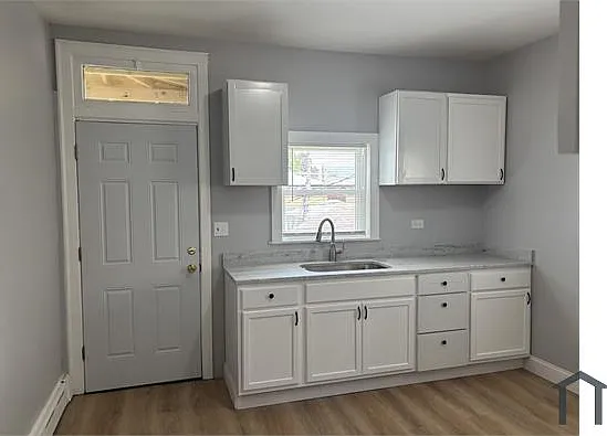 10431 S Avenue F — Photo 11