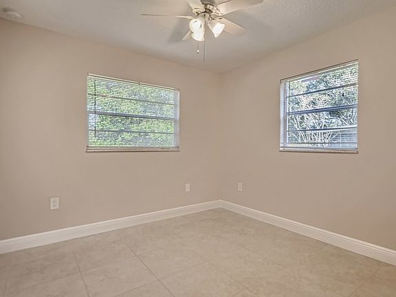 5th image of 104 Lake Gem Dr
