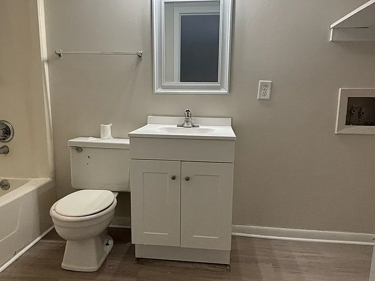 1309 Ireland Dr — Photo 13