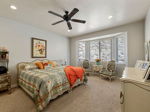 5th image of 10426 N Avondale Dr