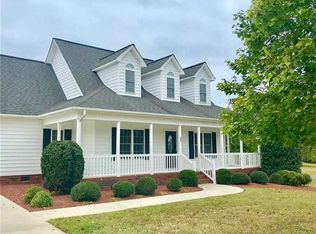 253 Maple Creek Dr, Statesville, NC 28625