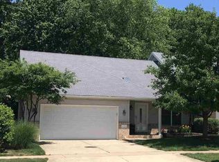 2523 Chapel Hill Rd, Springfield, IL 62702