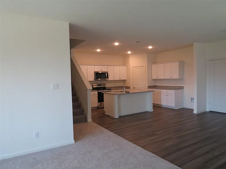 611 Delaware Ave — Photo 13