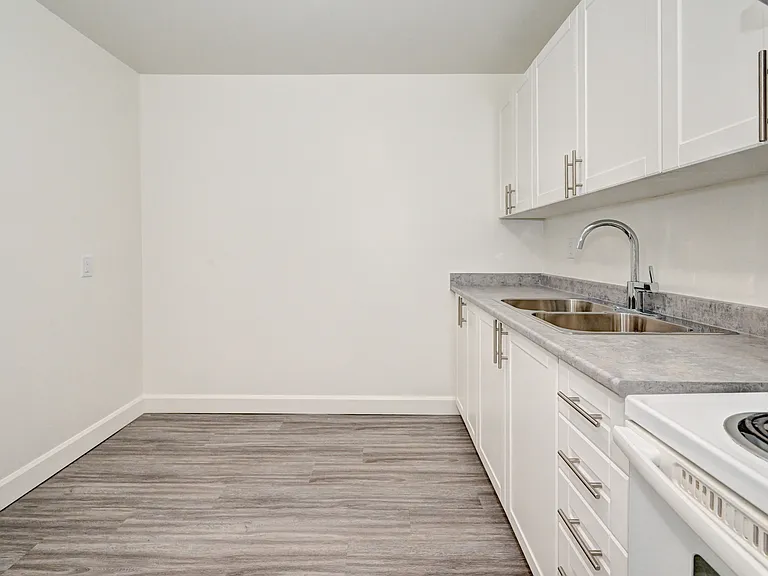 269 Finch Dr — Photo 1