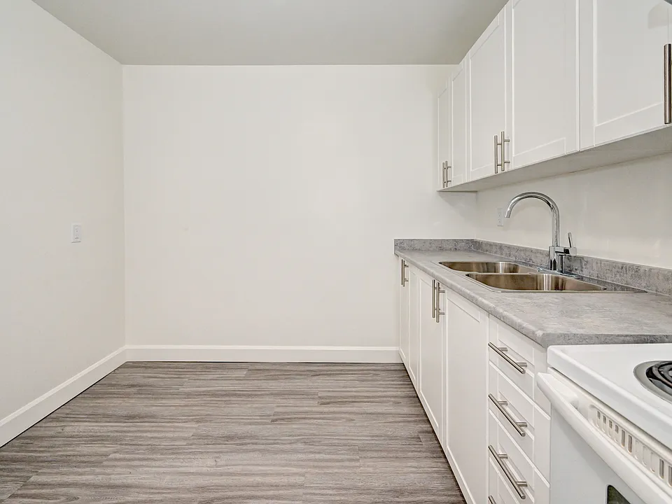 269 Finch Dr